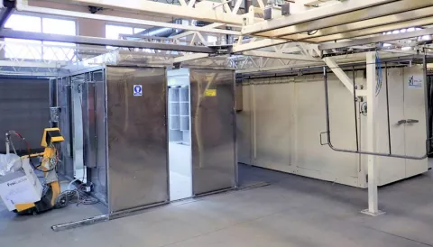 Moderne Pulverbeschichtungsanlage BAPRO-MET